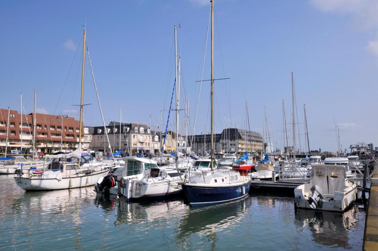 Appartement Vue Mer Et Marina, Loggia - Parking Courseulles-sur-Mer Eksteriør billede