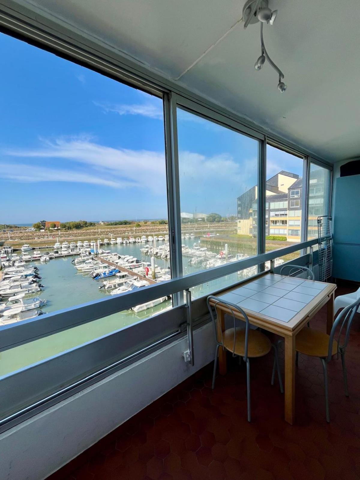 Appartement Vue Mer Et Marina, Loggia - Parking Courseulles-sur-Mer Eksteriør billede