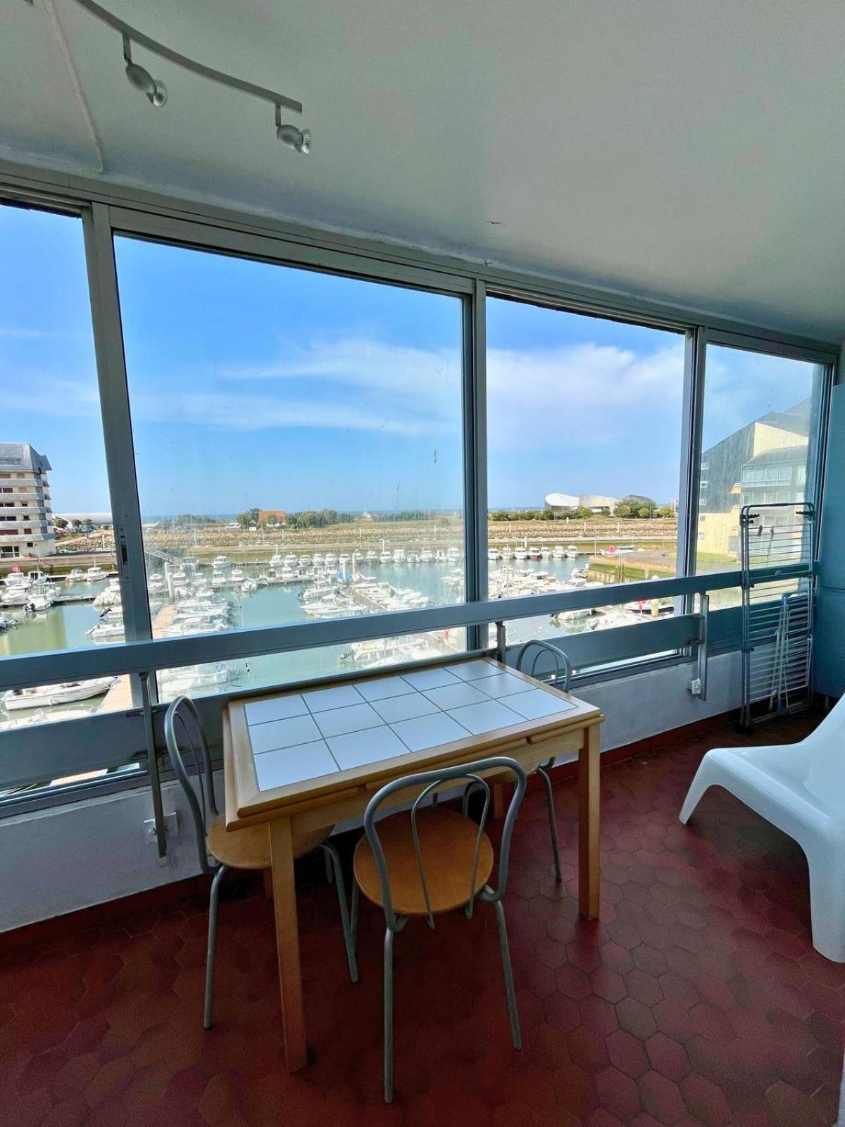 Appartement Vue Mer Et Marina, Loggia - Parking Courseulles-sur-Mer Eksteriør billede